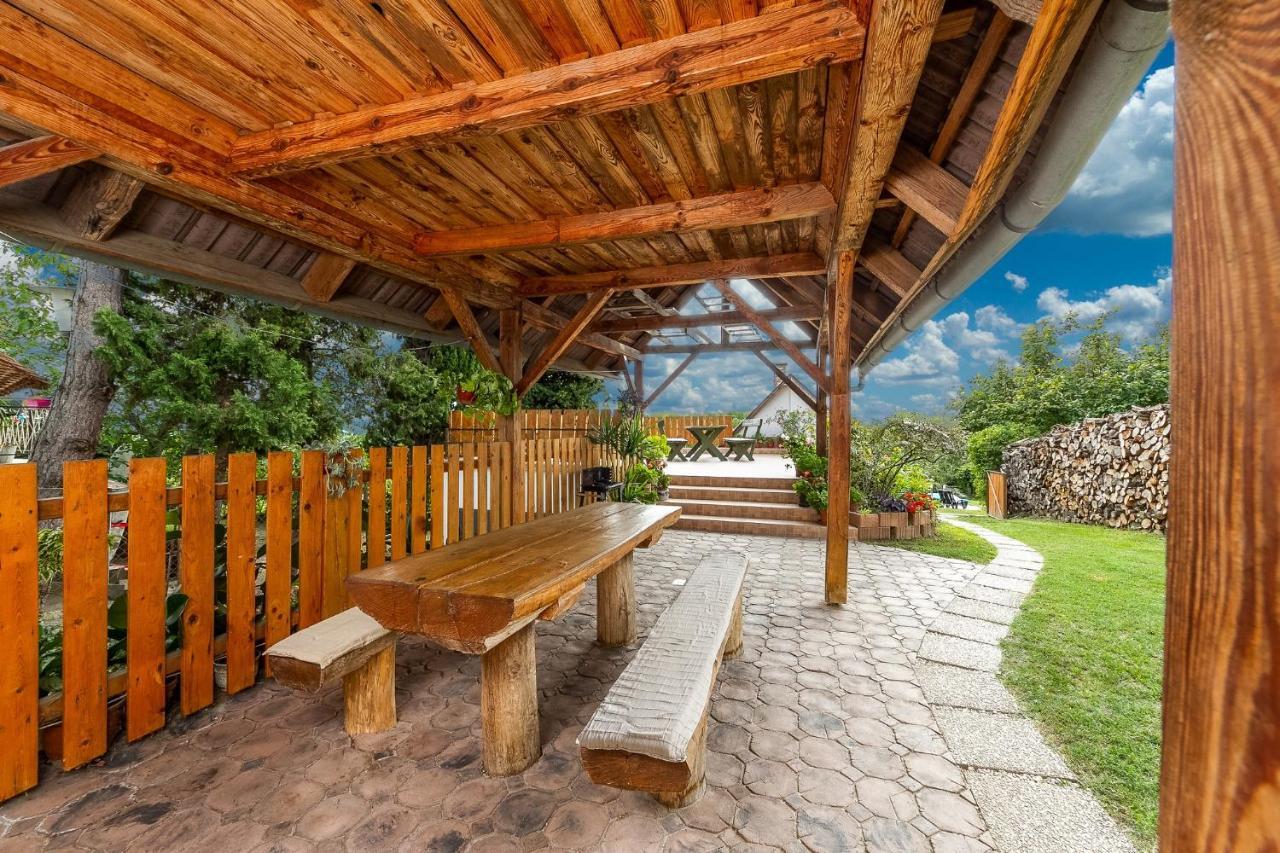 Schmidt Nyaralo Fonyod Villa Luaran gambar